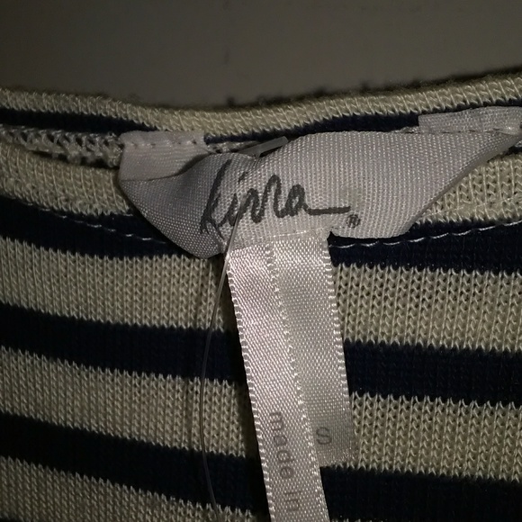 Kirra blouse.CLEARANCE... - Picture 3 of 4